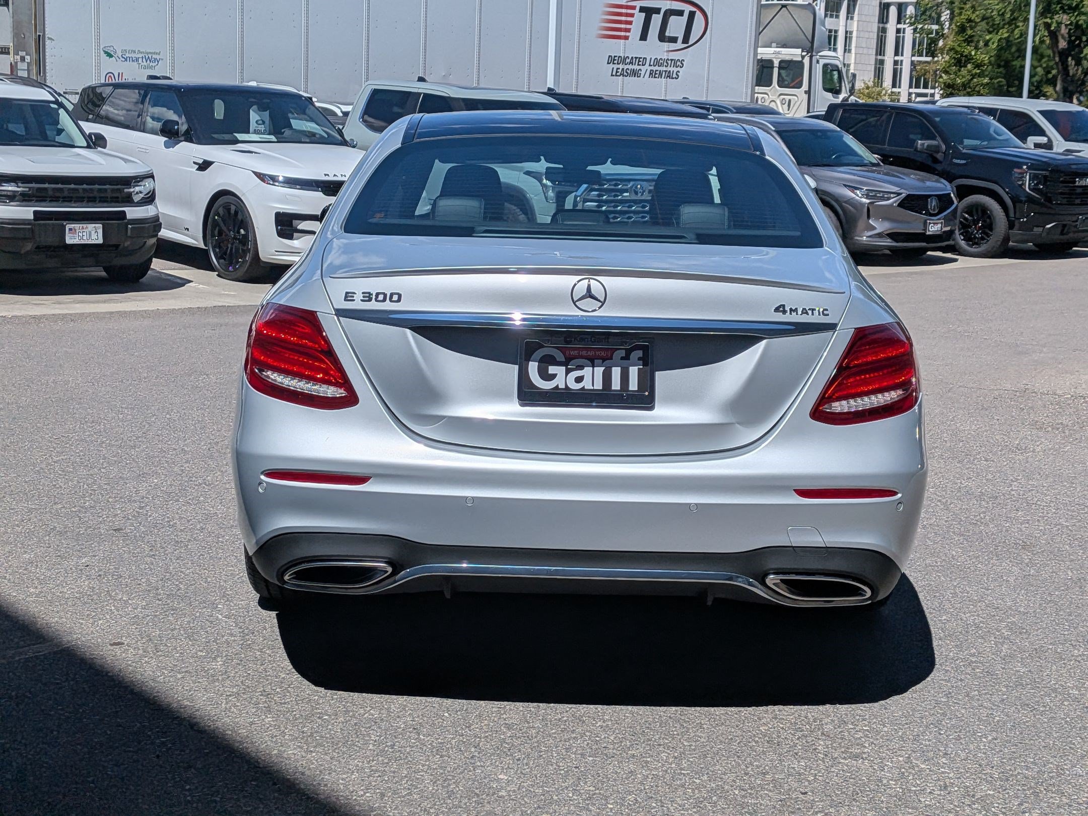 Used 2019 Mercedes-Benz E 300 4MATIC image 4