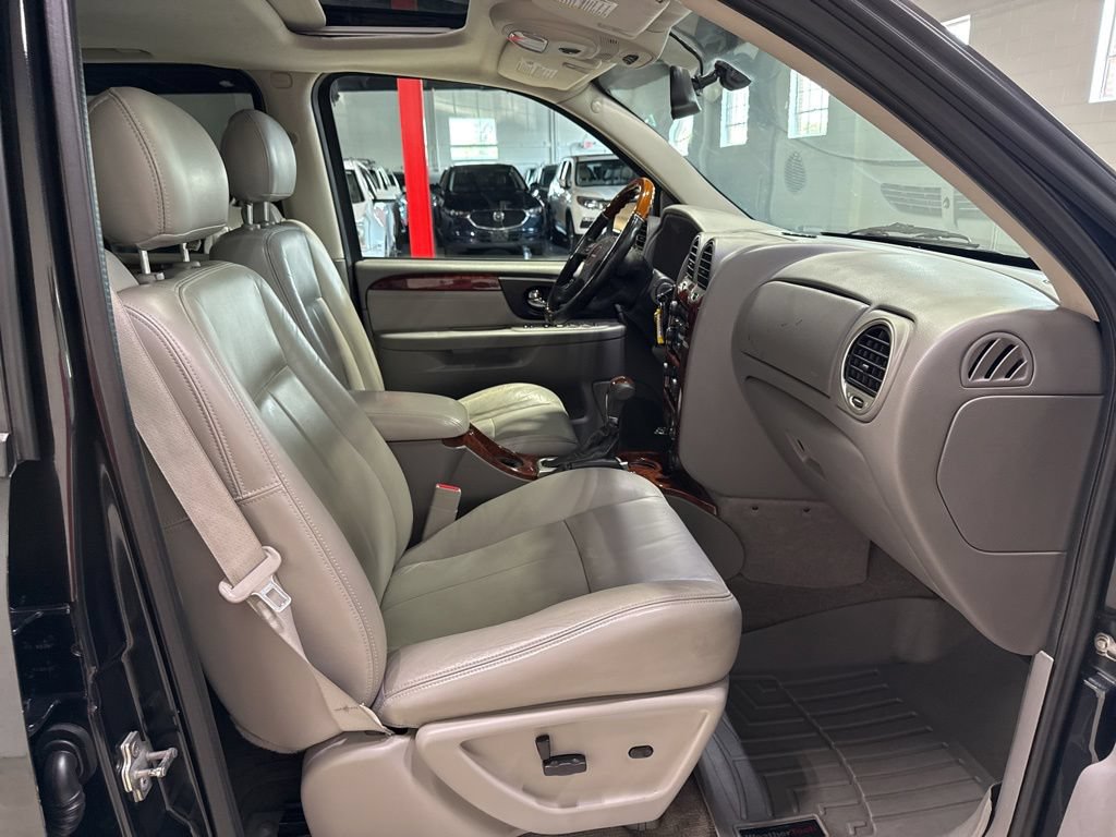 Used 2008 GMC Envoy Denali w/ Sun And 6-Disc Cd Package RWD image 36