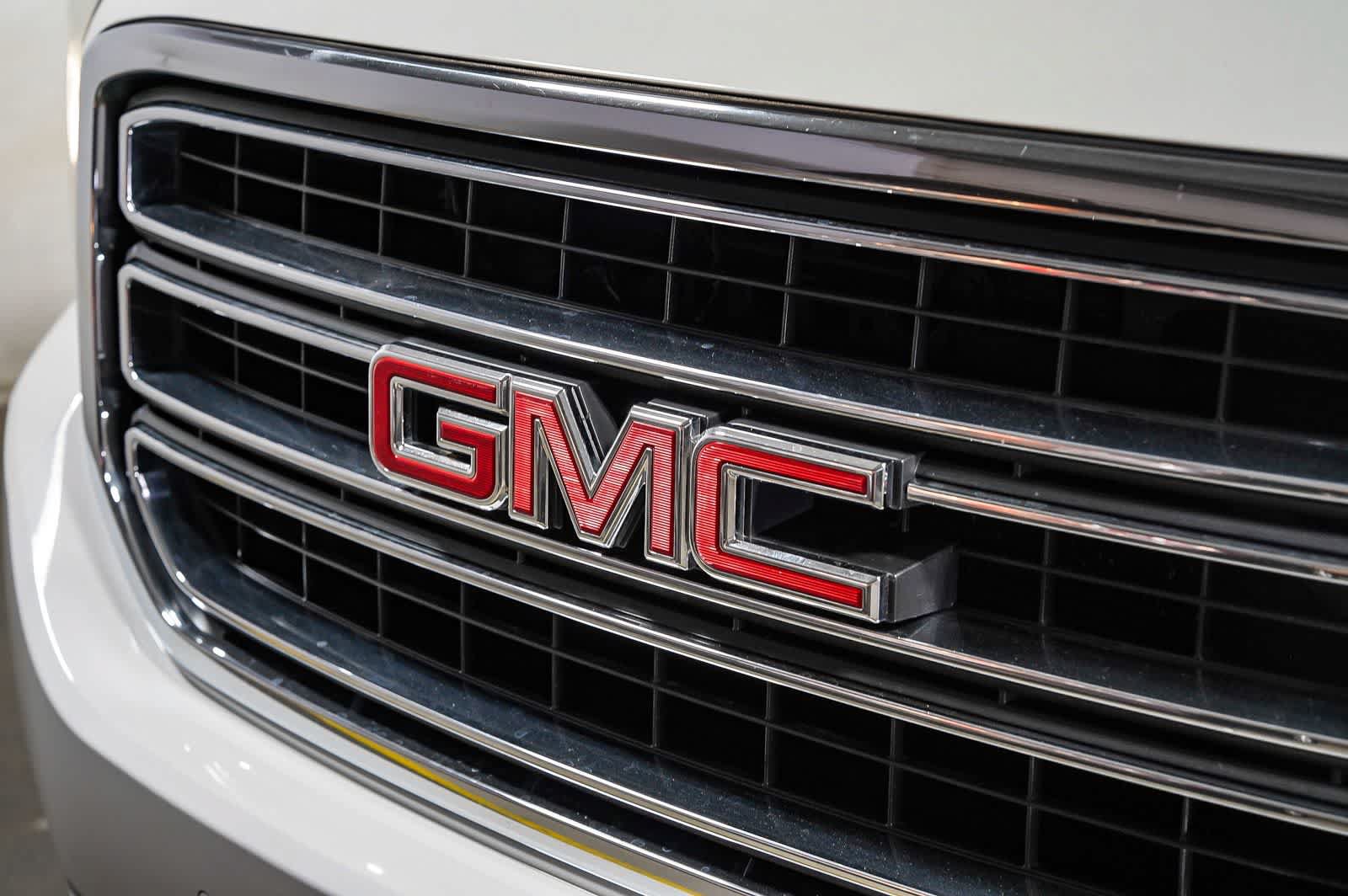 Used 2015 GMC Yukon SLE AWD/4WD image 8