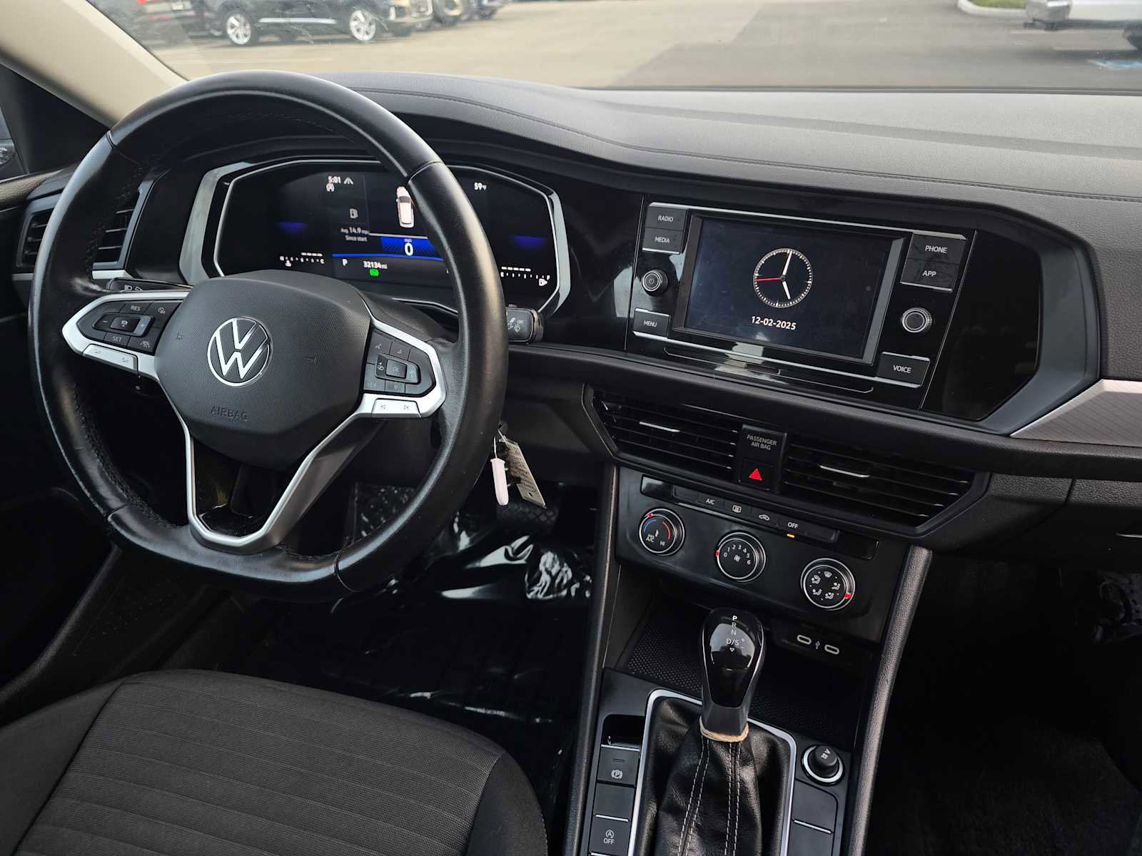 Used 2024 Volkswagen Jetta S image 10