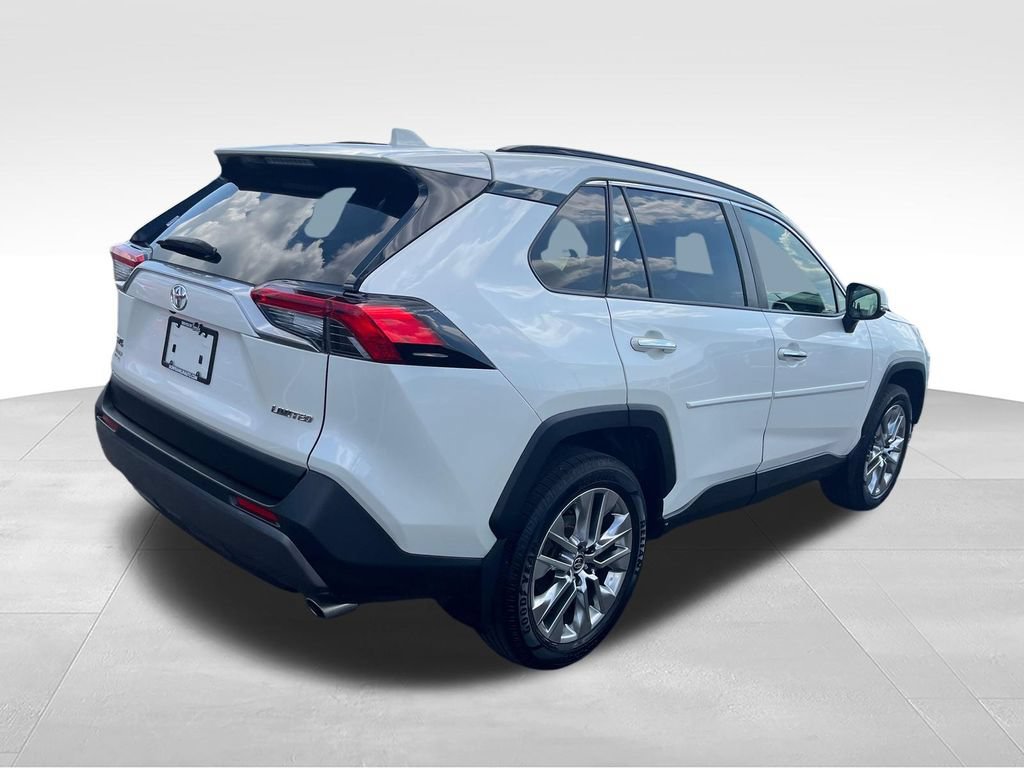 Used 2020 Toyota RAV4 Limited w/ Limited Grade Weather Package FWD image 5