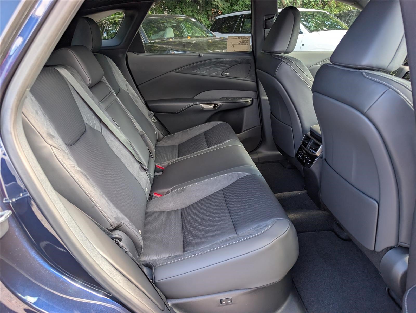 New 2026 Lexus RX 350 AWD w/ Convenience Package image 8