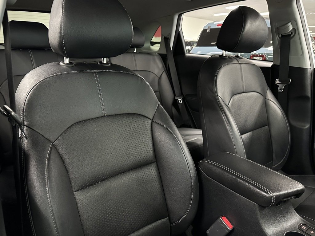Used 2020 Kia Niro EX Premium image 31