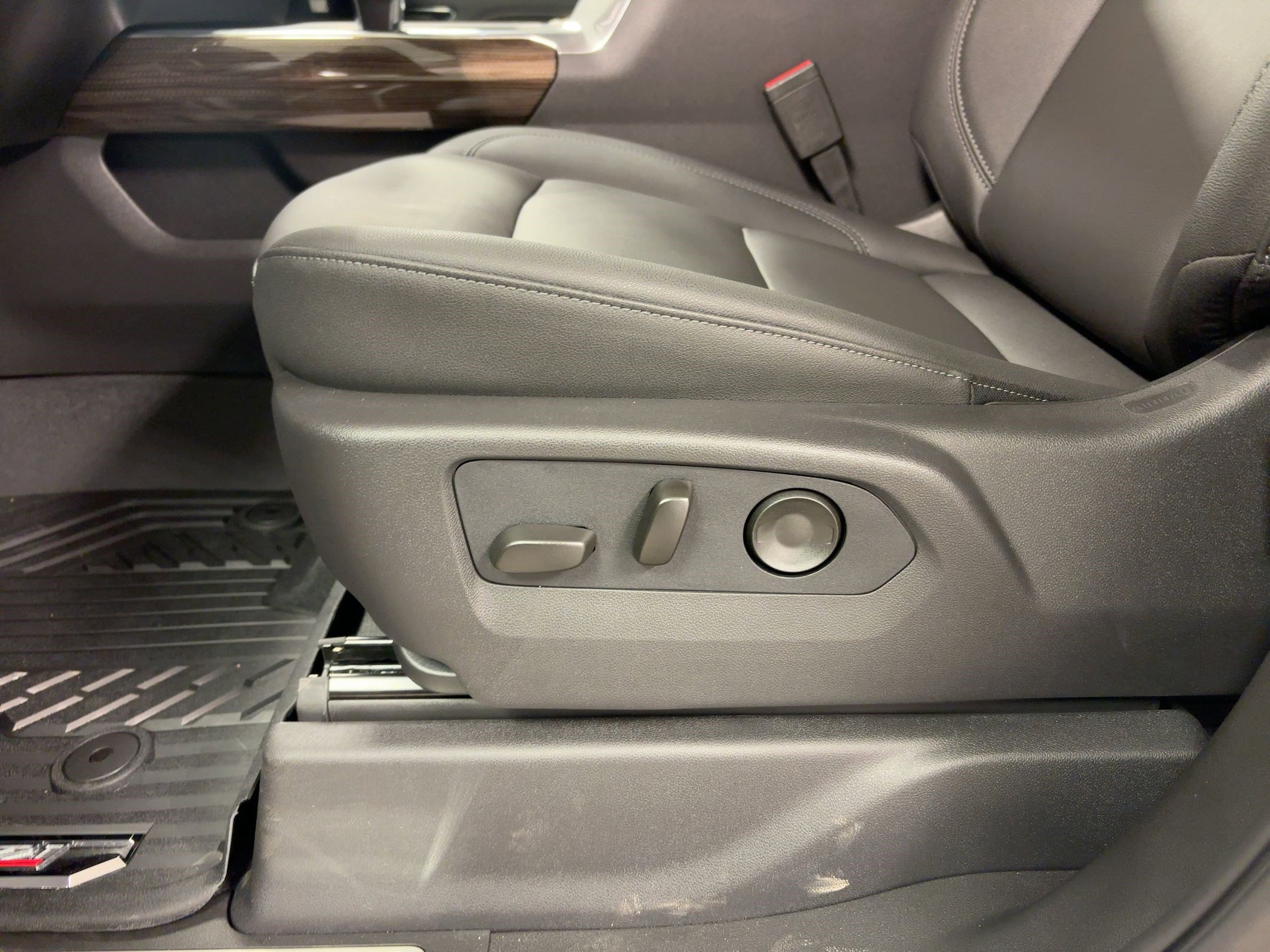 New 2026 Chevrolet Silverado 1500 LT Trail Boss w/ Safety Package image 12