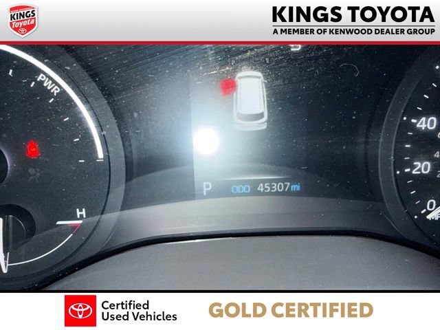 Used 2023 Toyota Sienna XLE FWD image 27