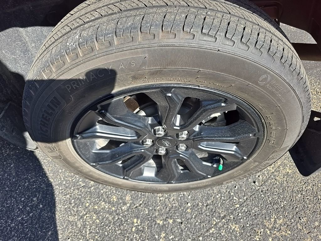 Used 2023 Ford Maverick Lariat w/ Lariat Luxury Package image 16