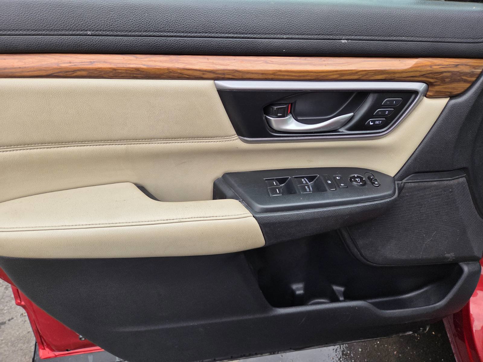 Used 2017 Honda CR-V Touring image 8