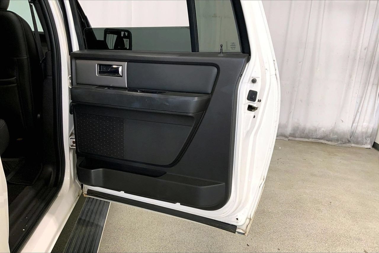 Used 2014 Ford Expedition EL Limited w/ Equipment Group 301A RWD image 23