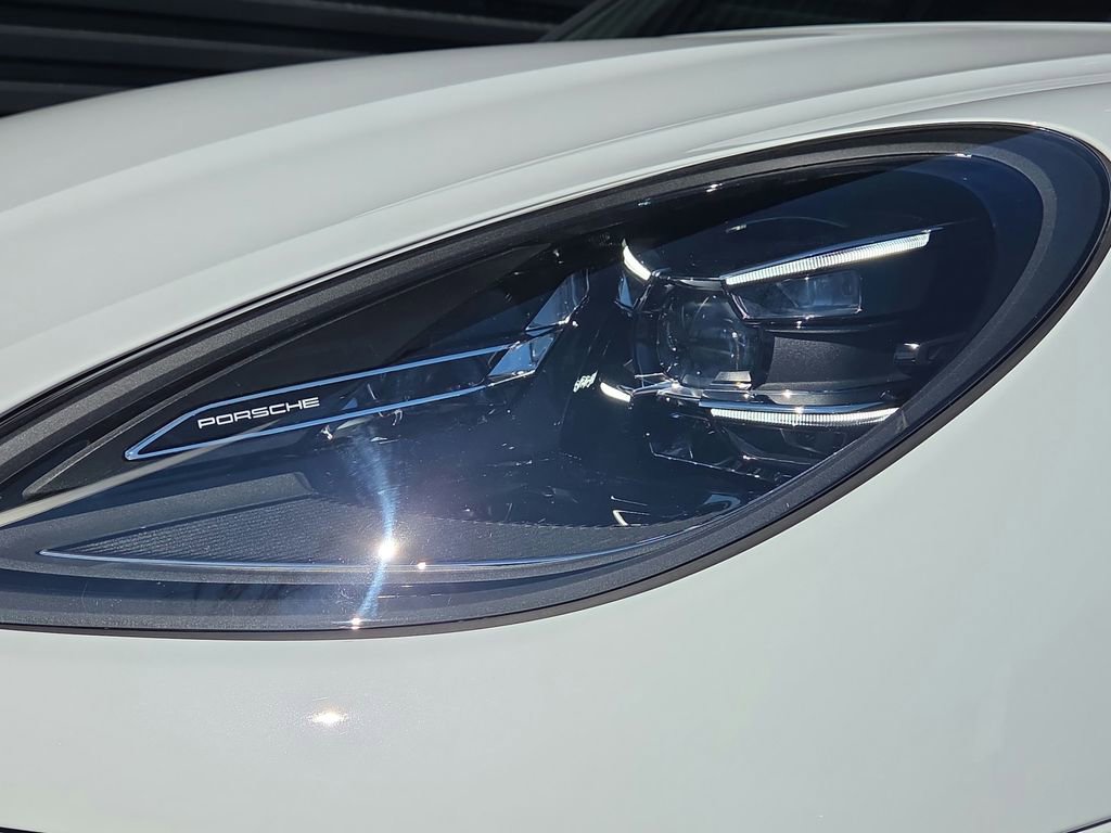 Certified 2025 Porsche Macan S image 25