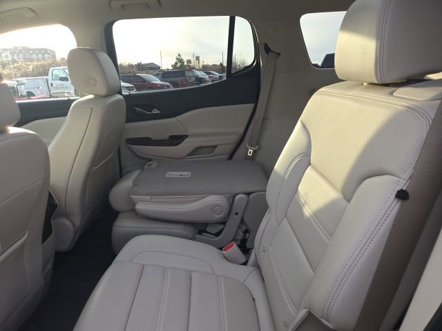 Used 2023 GMC Acadia Denali w/ Black Diamond Edition image 33