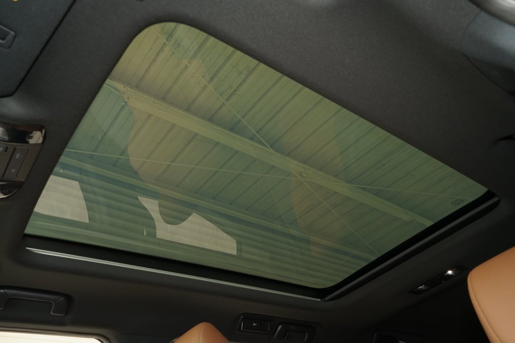 Used 2025 Lexus GX 550 image 14