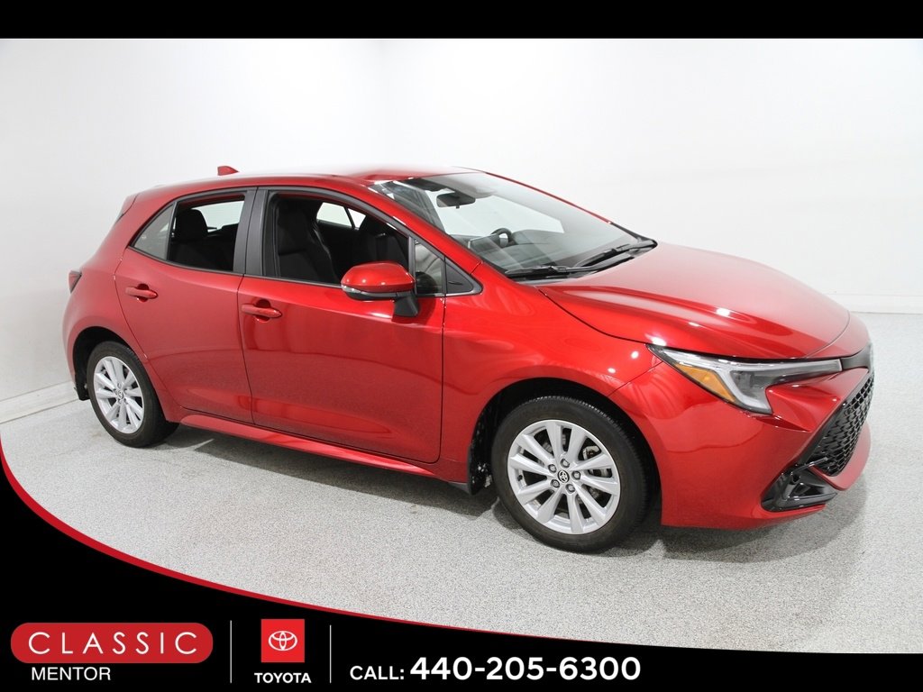 Used 2025 Toyota Corolla SE image 1