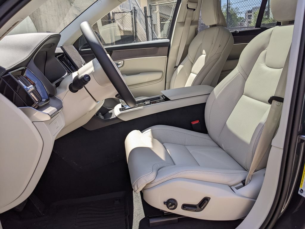 New 2026 Volvo XC90 B6 Ultra w/ Protection Package Premier AWD/4WD image 11