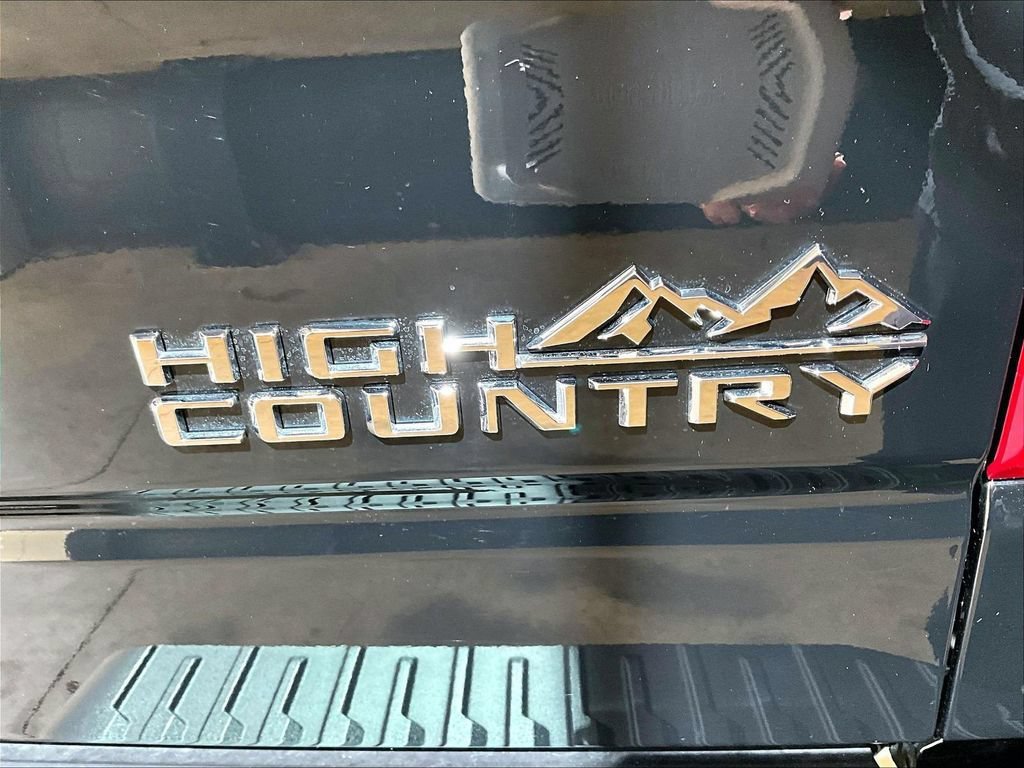 Used 2026 Chevrolet Silverado 1500 High Country AWD/4WD image 29