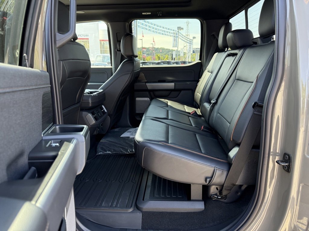 New 2025 Ford F150 Lariat w/ Equipment Group 502A High image 28