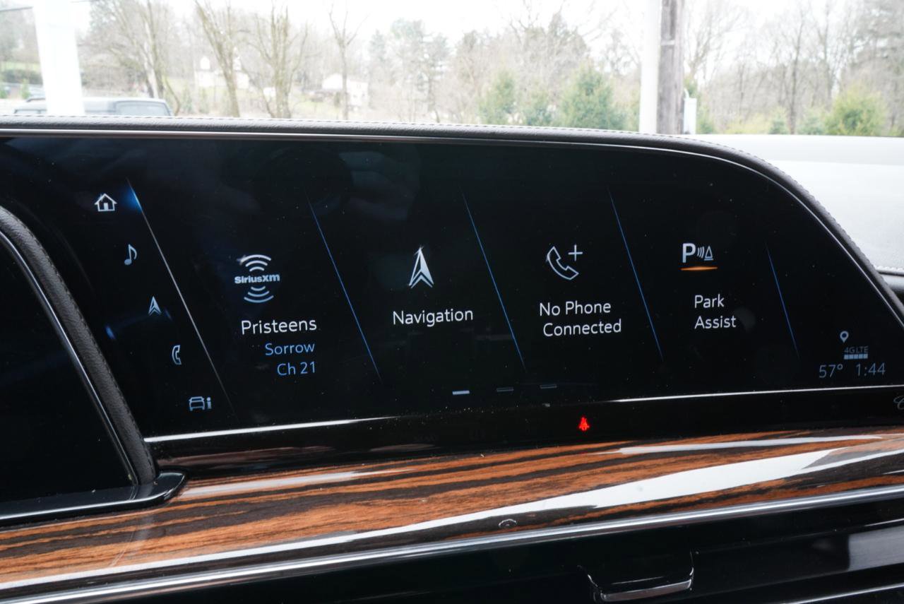 Used 2022 Cadillac Escalade Luxury image 33