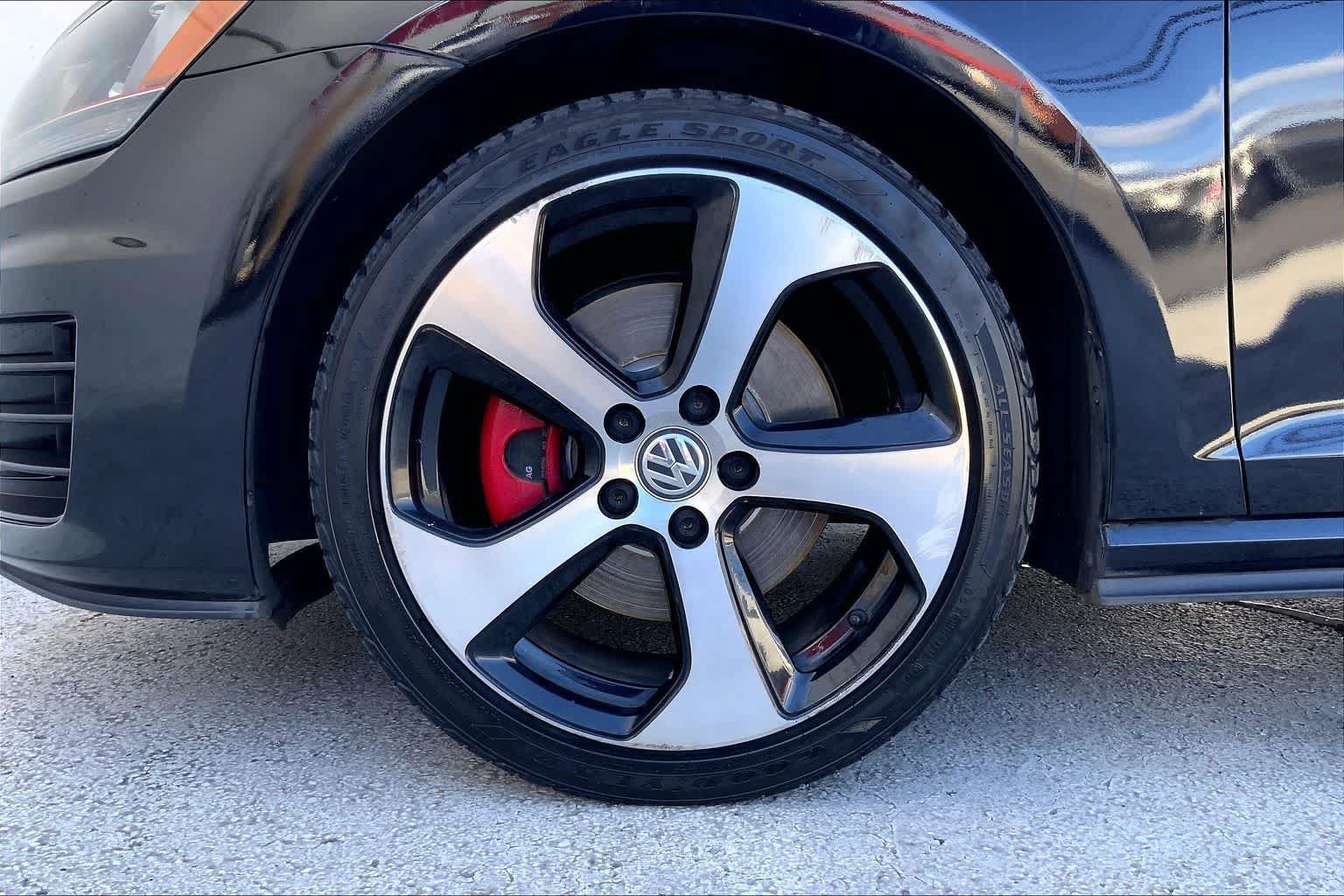 Used 2016 Volkswagen GTI S FWD image 8