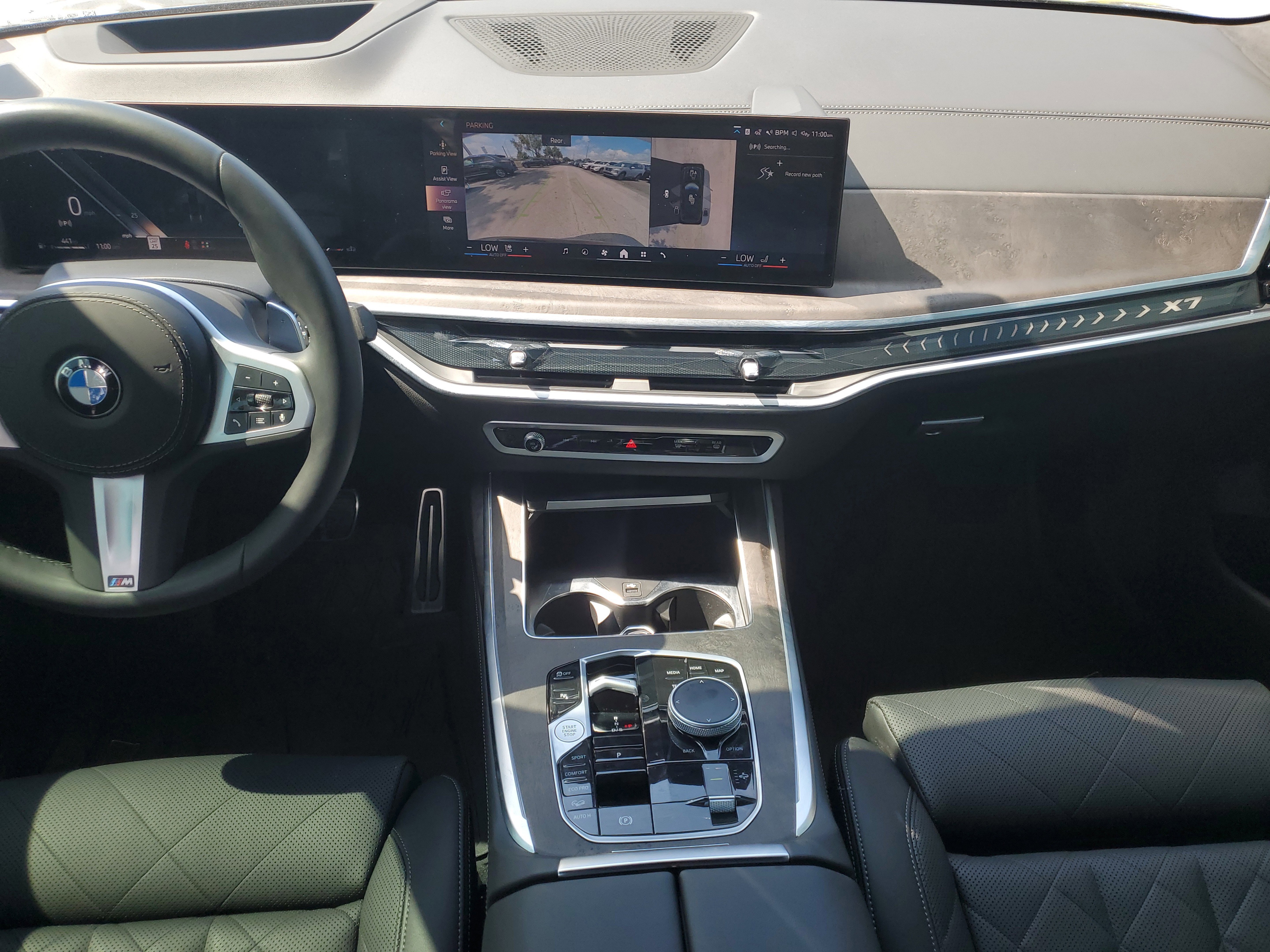 Used 2025 BMW X7 xDrive40i w/ M Sport Package image 18