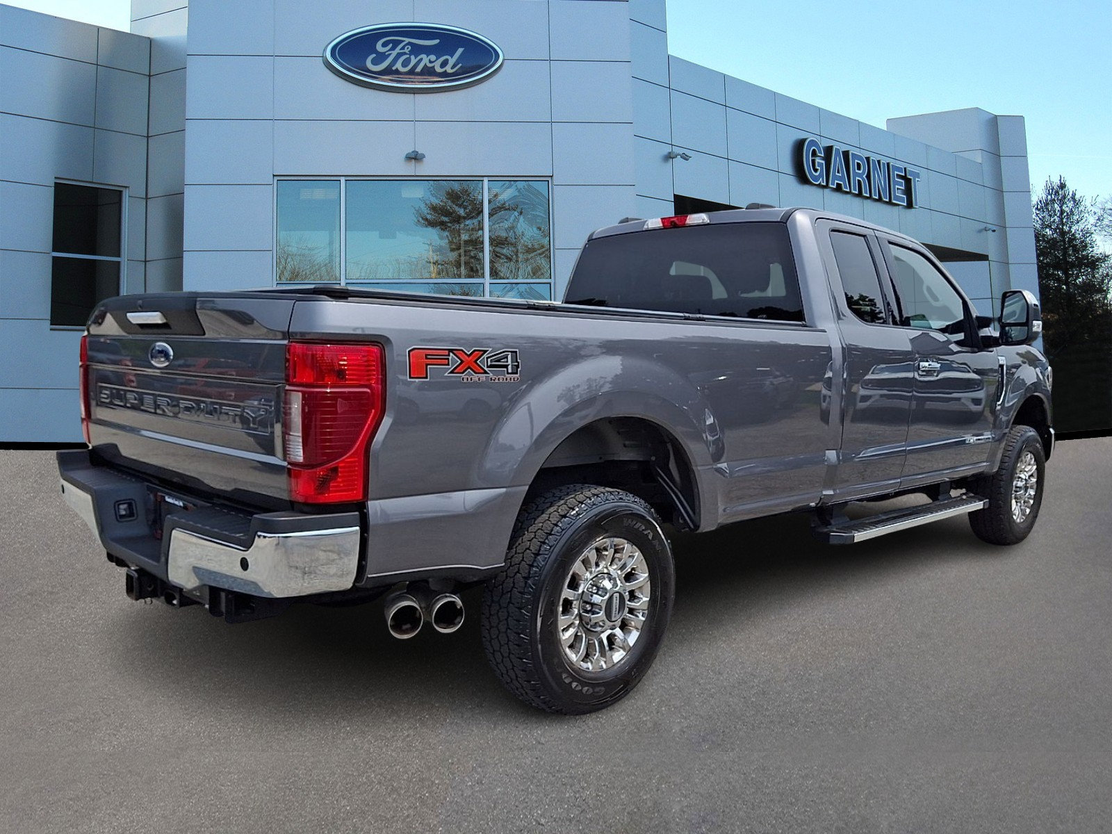 Certified 2022 Ford F350 XLT w/ XLT Premium Package AWD/4WD image 8