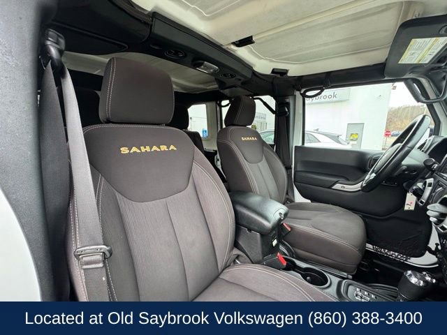 Used 2015 Jeep Wrangler Unlimited Sahara w/ Connectivity Group image 23