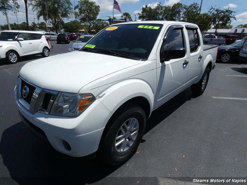 Used 2016 Nissan Frontier SV AWD/4WD image 3