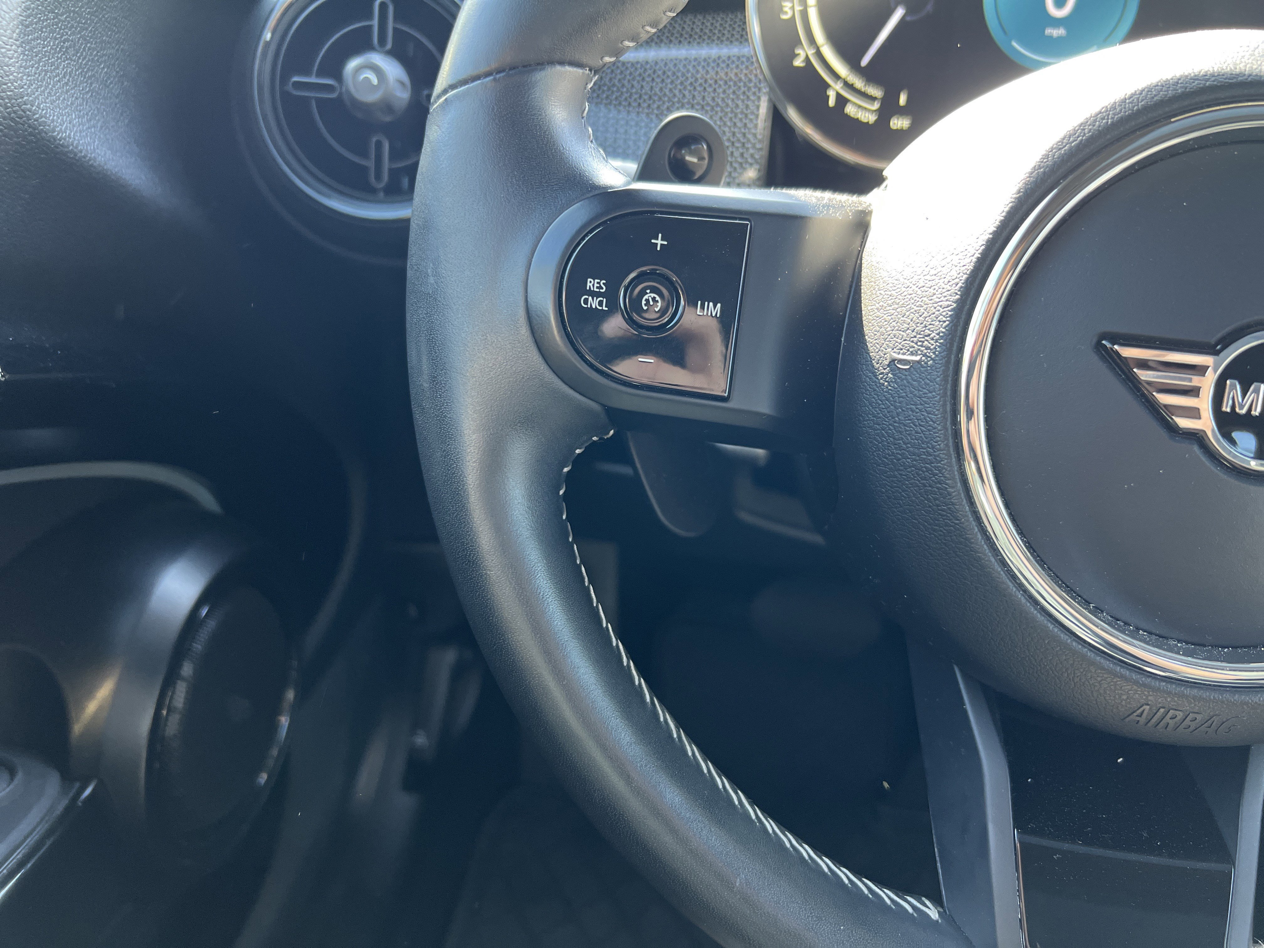 Used 2022 MINI Cooper S image 19