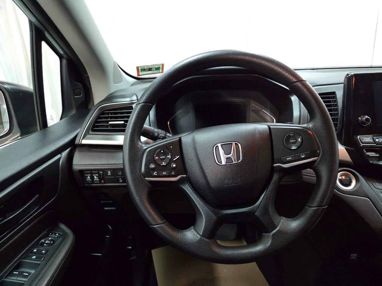 Used 2018 Honda Odyssey EX image 26