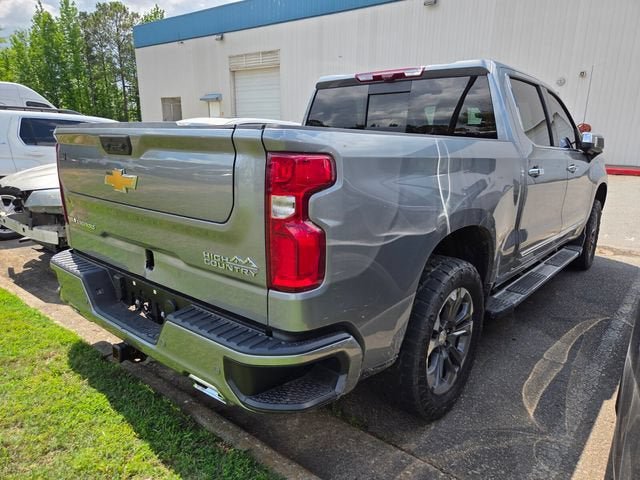 Used 2024 Chevrolet Silverado 1500 High Country w/ Technology Package AWD/4WD image 9