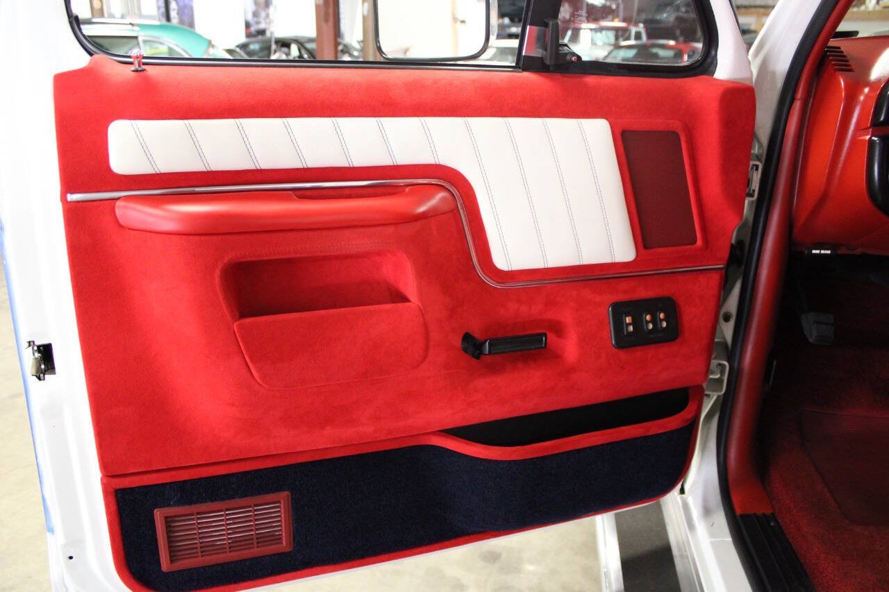 Used 1988 Ford Bronco AWD/4WD image 32