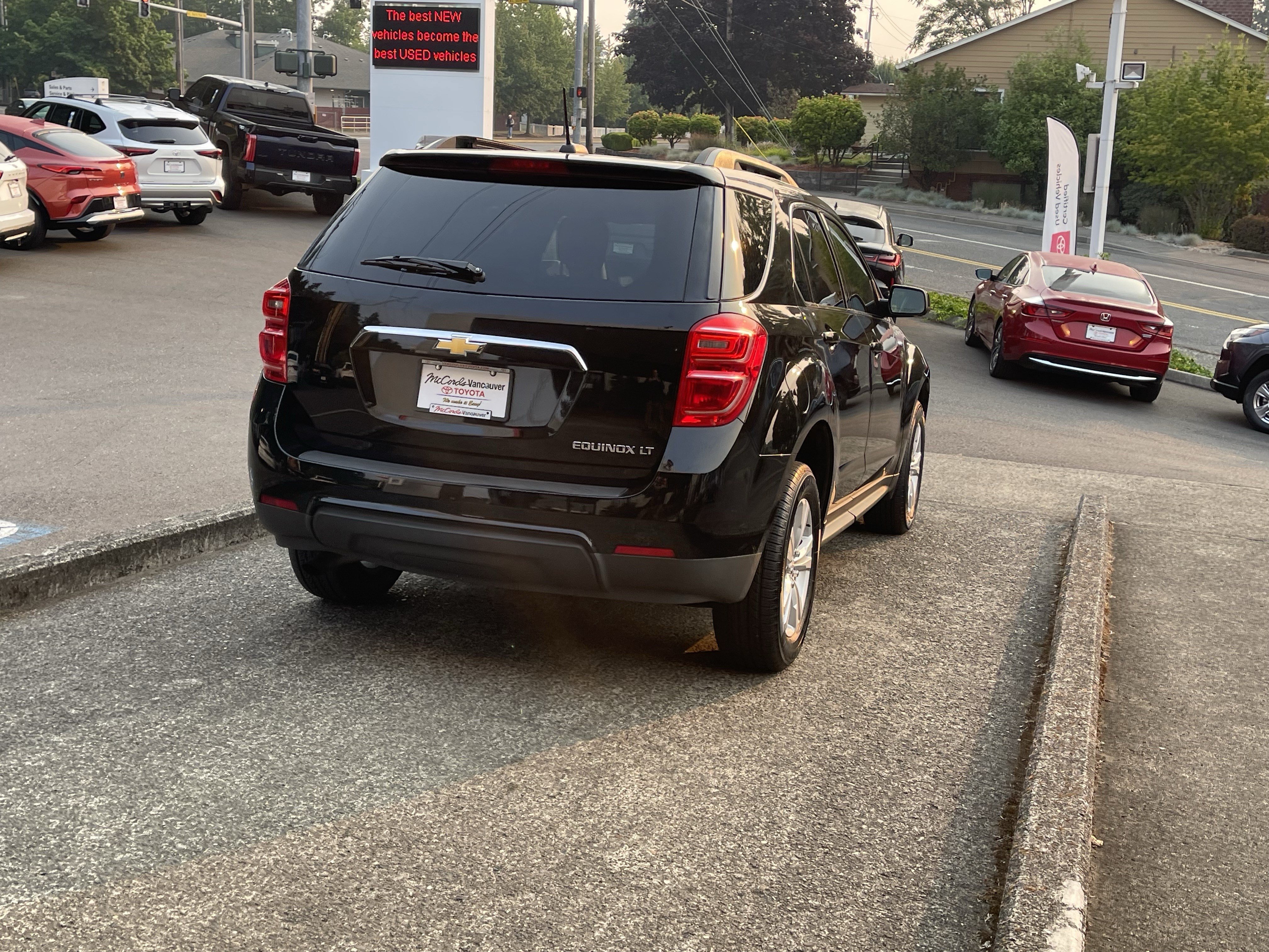 Used 2016 Chevrolet Equinox LT w/ Convenience Package FWD image 6