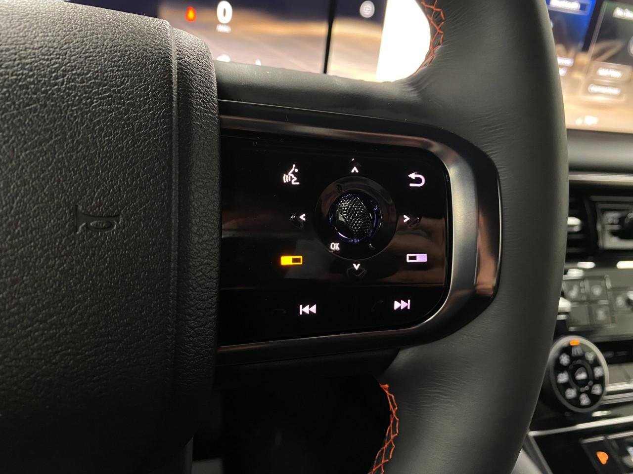 Used 2025 Nissan Armada PRO-4X image 18