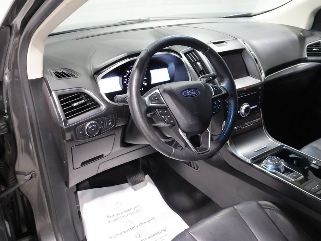 Used 2019 Ford Edge Titanium w/ Cold Weather Package AWD/4WD image 15