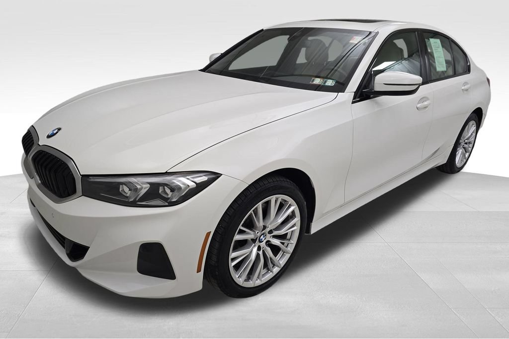 Certified 2023 BMW 330i xDrive Sedan w/ Driving Assistance Package AWD/4WD image 5