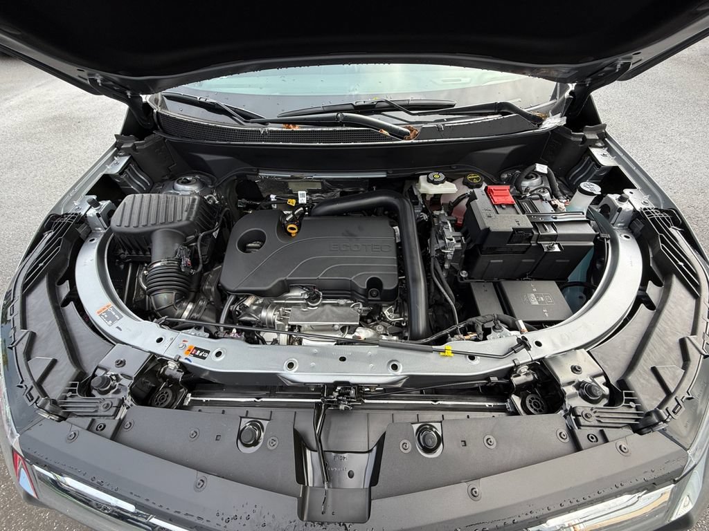 New 2027 Chevrolet Equinox LT w/ Convenience Package II FWD image 26