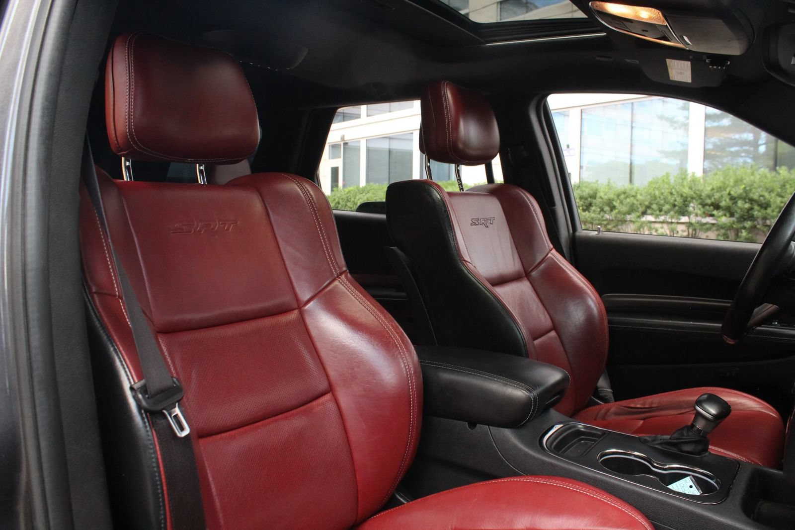 Used 2018 Dodge Durango SRT w/ Technology Group AWD/4WD image 29