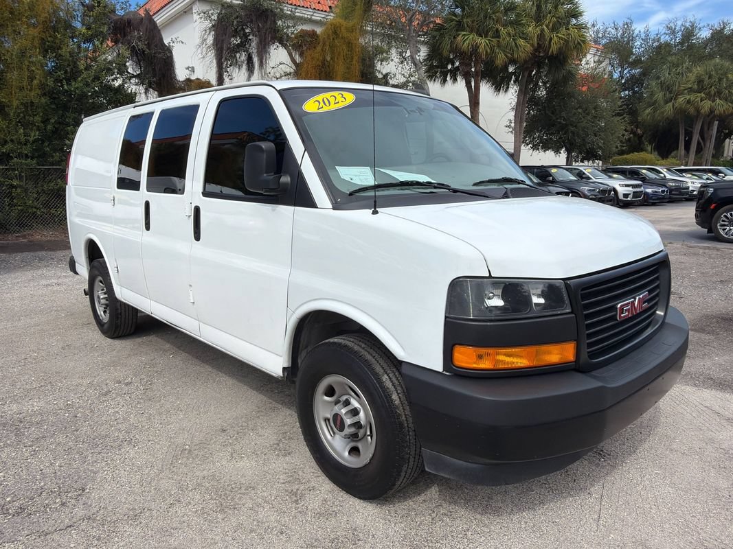 Used 2023 GMC Savana 3500 w/ Driver Convenience Package RWD image 10