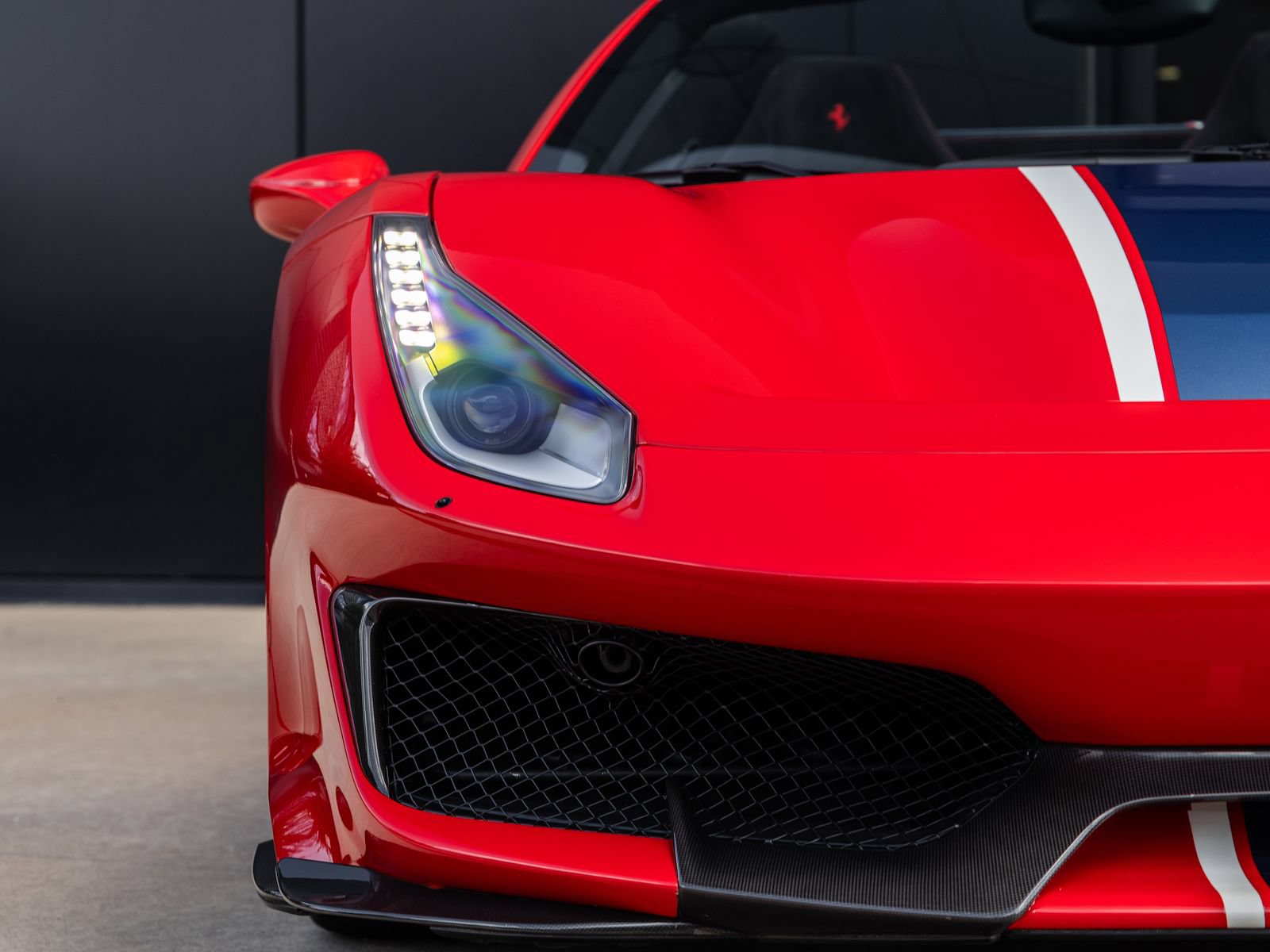 Used 2020 Ferrari 488 Pista Spider RWD image 31