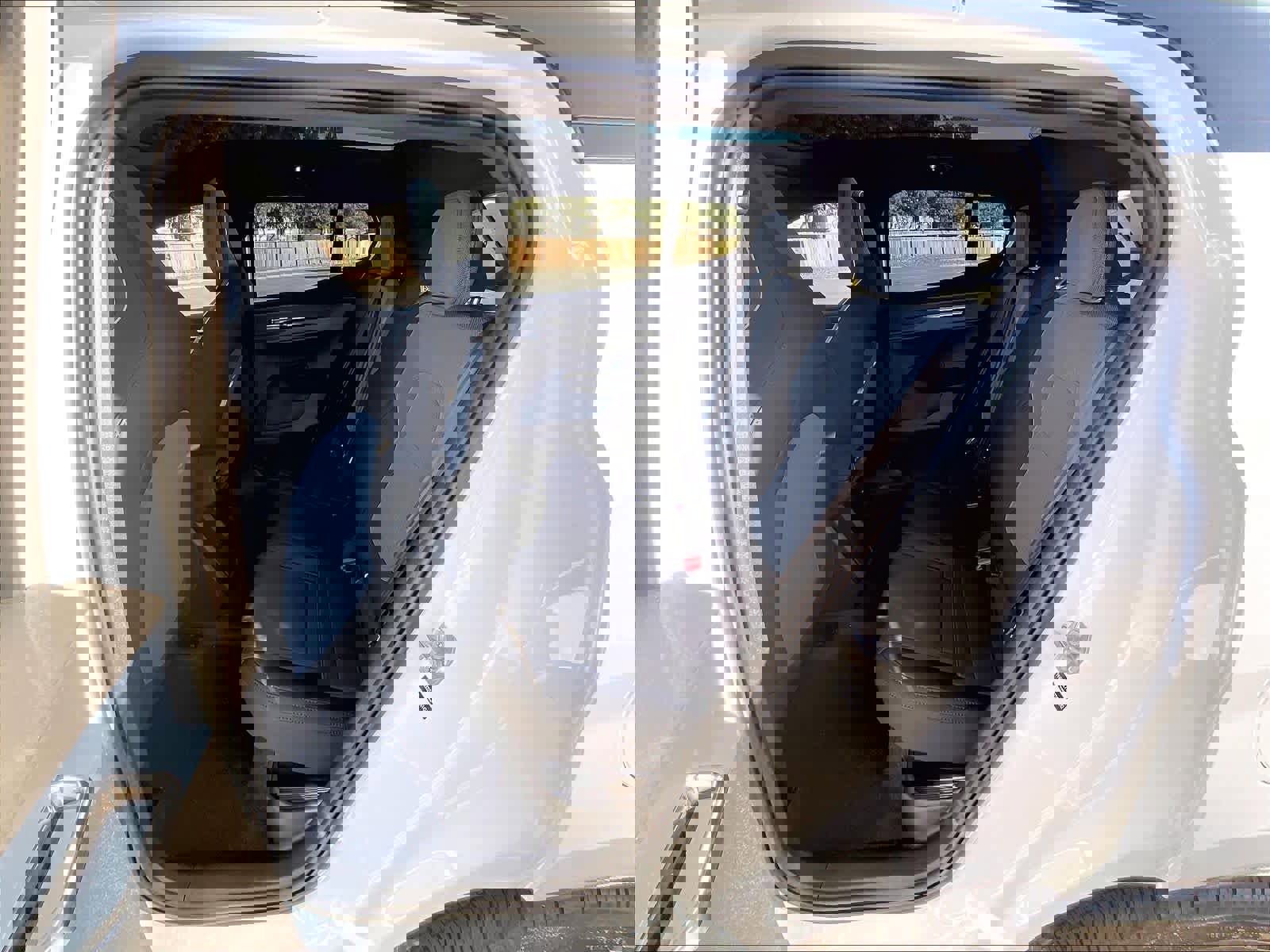 New 2026 Volvo EX30 Ultra w/ Climate Package image 12