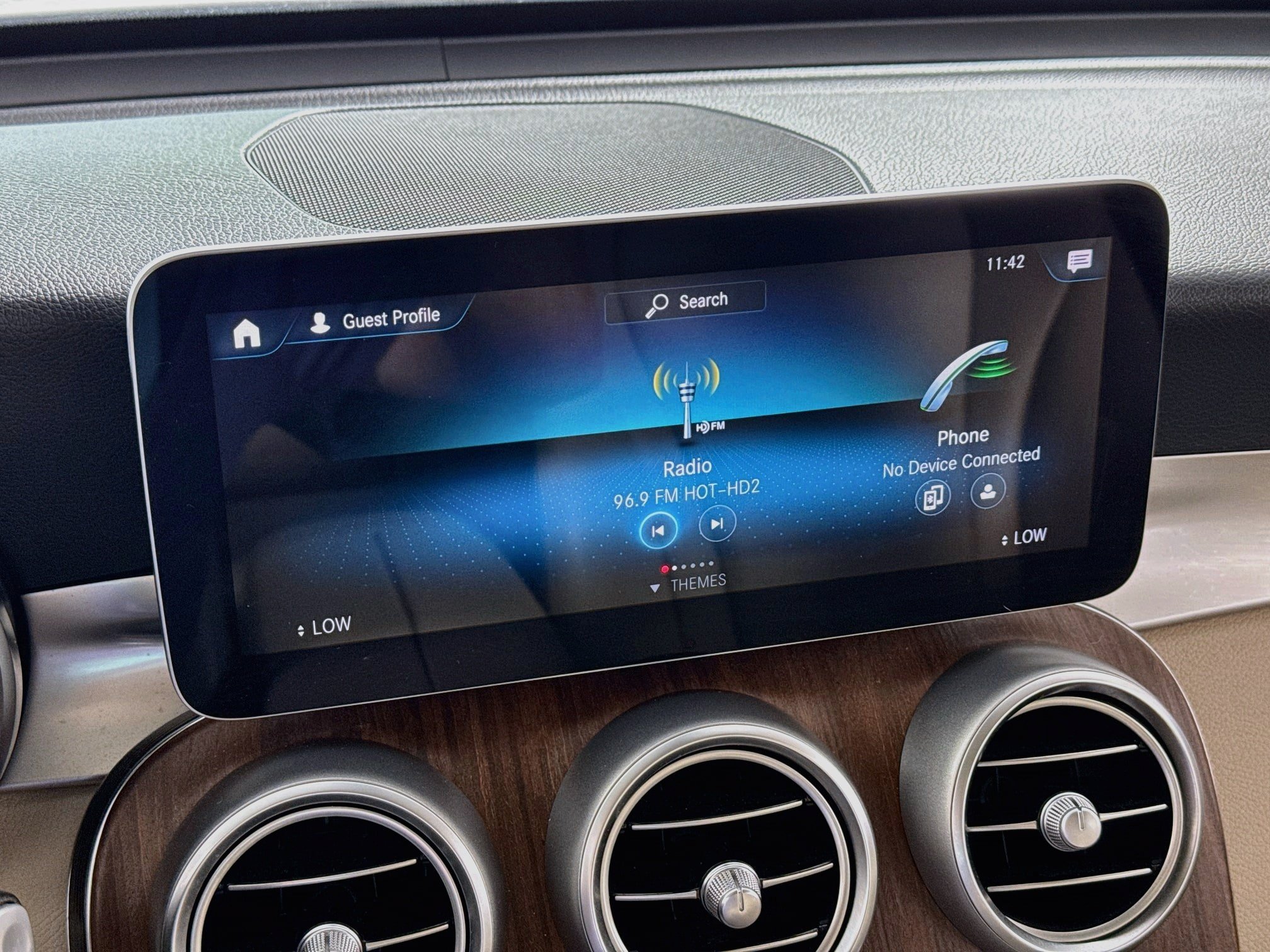 Used 2021 Mercedes-Benz GLC 300 4MATIC image 16