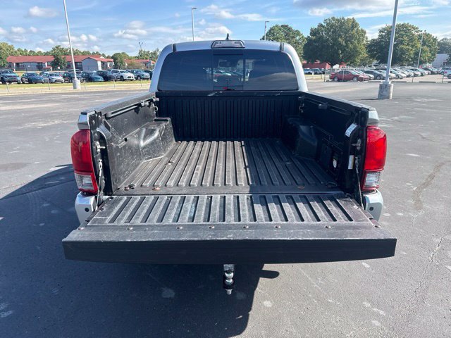 Used 2019 Toyota Tacoma TRD Off-Road AWD/4WD image 20