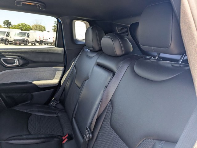 Used 2024 Jeep Compass Latitude image 16