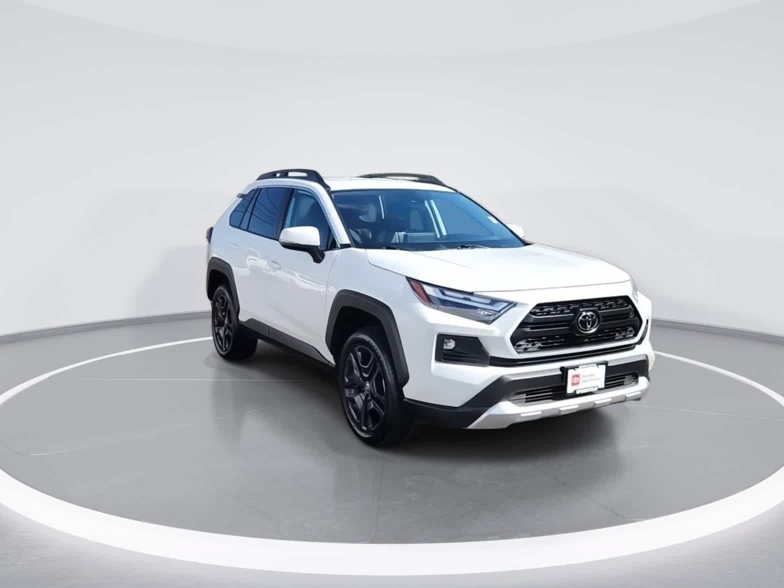 Used 2024 Toyota RAV4 Adventure AWD/4WD image 2