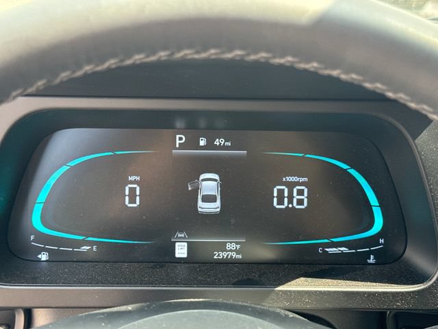 Used 2025 Hyundai Elantra Sport FWD image 16