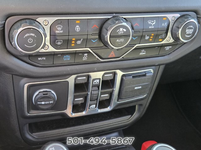 Used 2024 Jeep Wrangler Unlimited Sahara AWD/4WD image 19