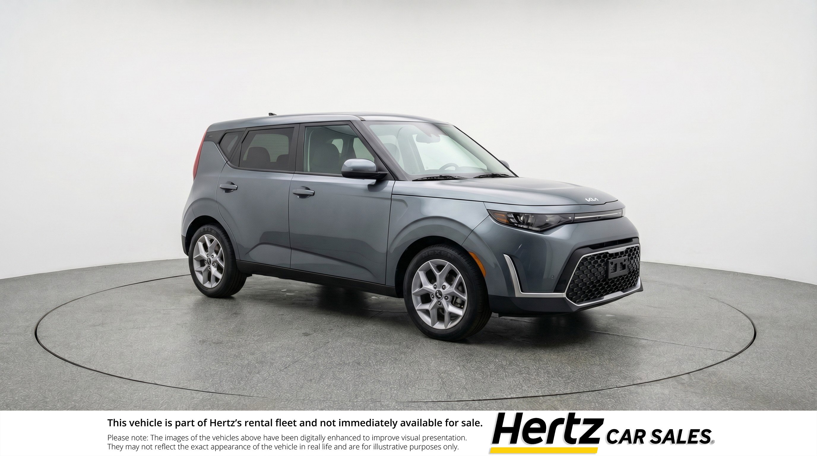 Used 2025 Kia Soul LX w/ LX Technology Package FWD image 1