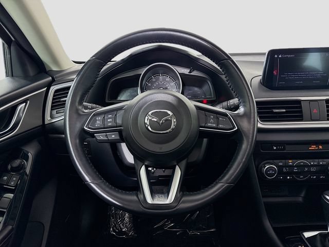 Used 2018 MAZDA MAZDA3 Touring FWD image 11