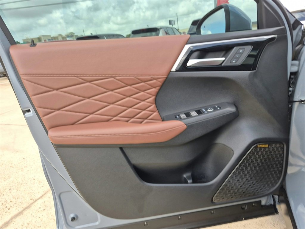 New 2025 Mitsubishi Outlander SEL image 21