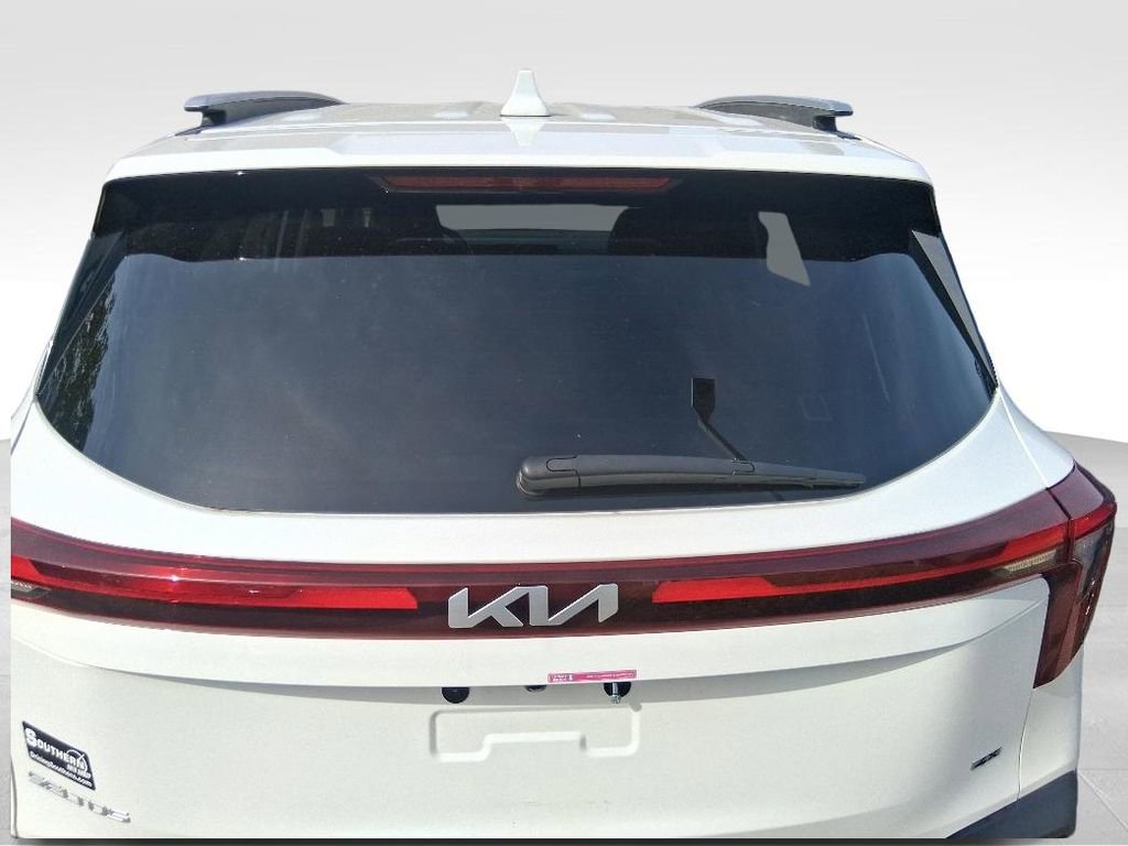 Used 2025 Kia Seltos S AWD/4WD image 14