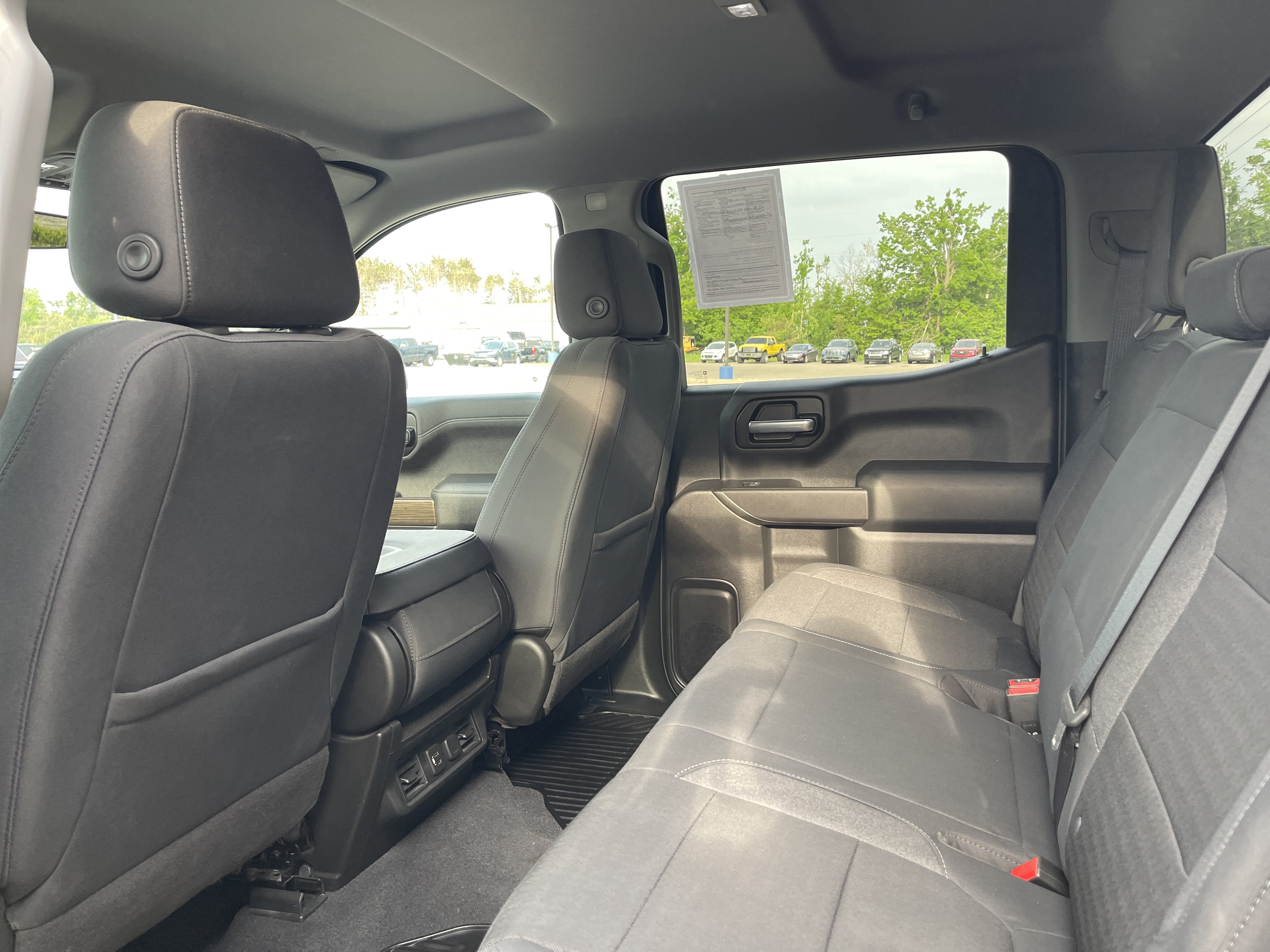 Used 2020 Chevrolet Silverado 1500 LT w/ True North Edition AWD/4WD image 11