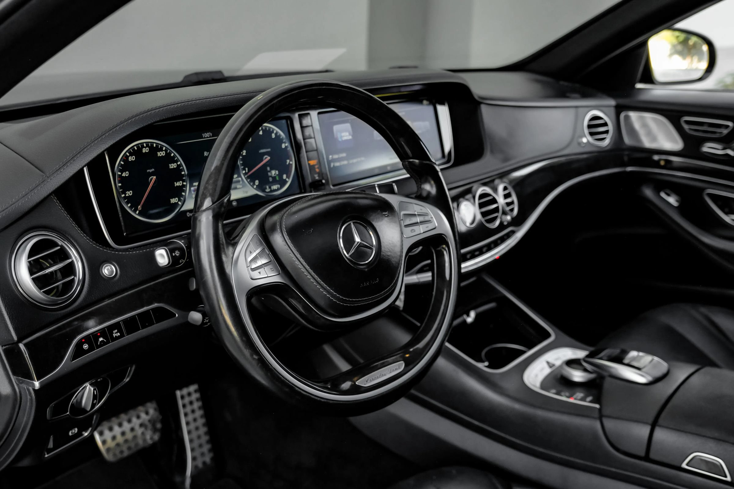 Used 2016 Mercedes-Benz S 550 4MATIC Sedan w/ Sport Package image 24